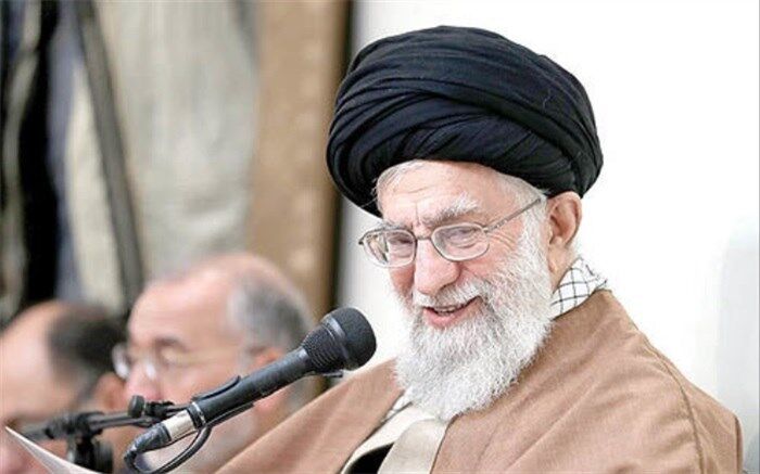 پاسخ رهبری به سوالی درباره «استفاده از عَلَم در مراسم عزاداری»