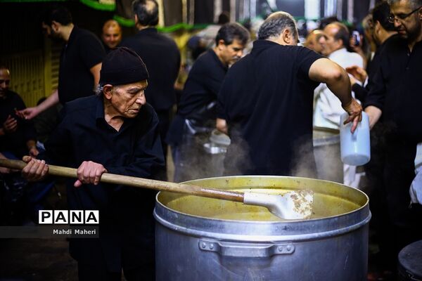 سوگواری تاسوعای حسینی در بازار  تهران