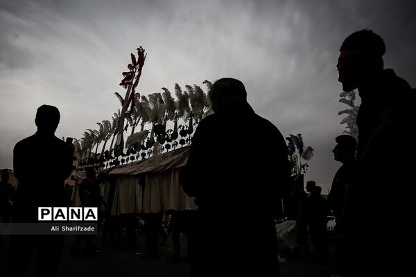 سوگواری تاسوعای حسینی در خیابان گرگان تهران