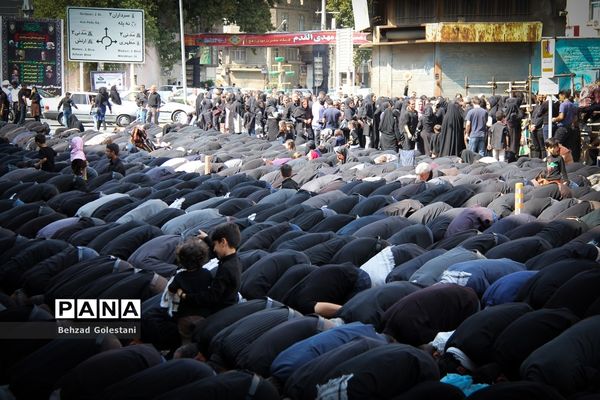 نماز ظهر عاشورا در ارومیه