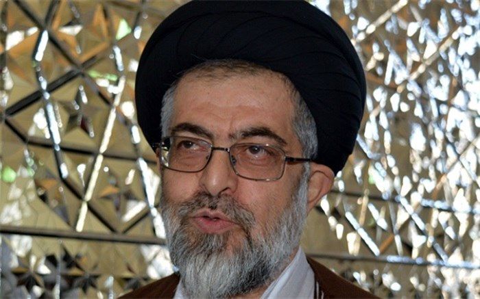 استقامت و آزادگی بزرگترین درس عاشورااست