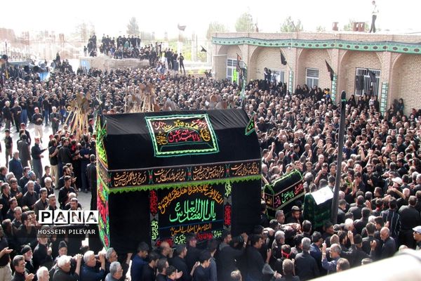 مراسم نخل گردانی در شهرستان خوسف