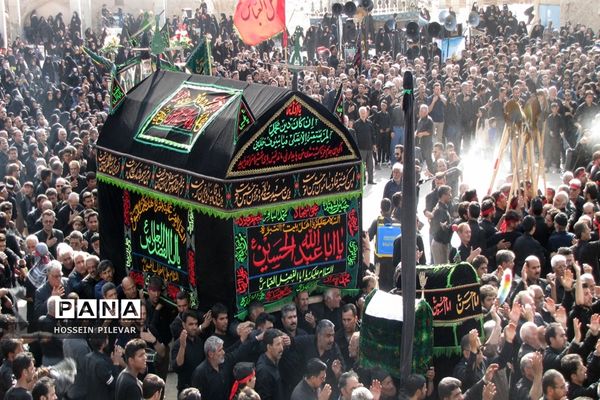 مراسم نخل گردانی در شهرستان خوسف