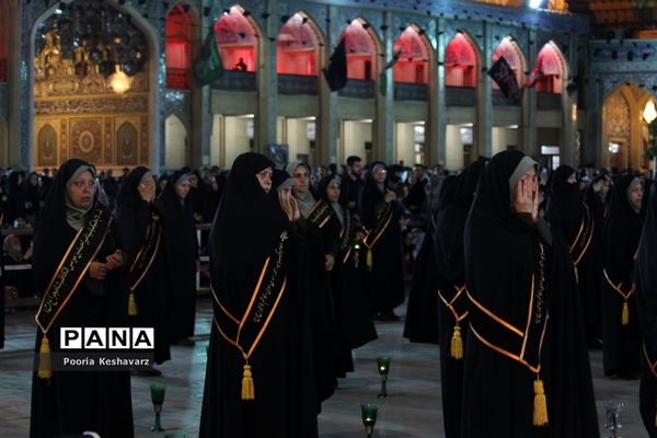 شام غریبان در حرم مطهر شاهچراغ(ع)