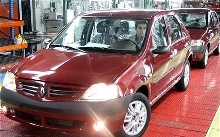 فروش رنو به ایران نصف شد