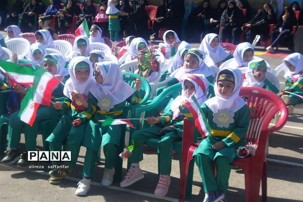 برگزاری جشن شکوفه‌ها در اردستان