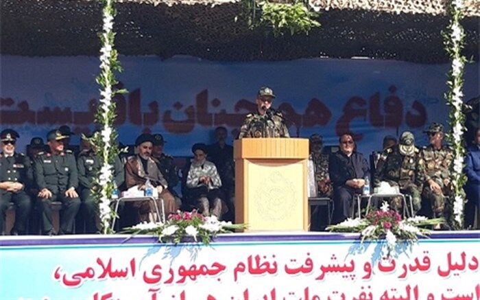 وحدت و یکپارچگی نیروهای مسلح و مردم هرگونه ابتکار عمل را از دشمنان گرفته است