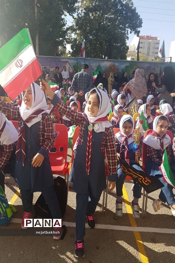 جشن شکوفه‌ها در مدرسه تمام تشکیلاتی غیر دولتی پویا ـ شهر یاسوج