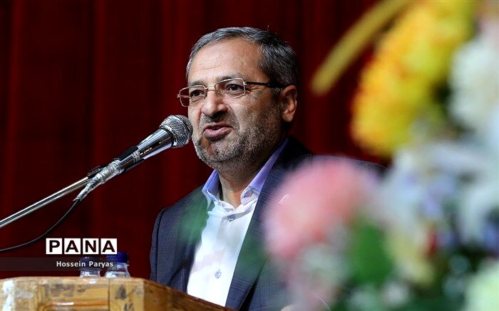 معاون پرورشی آموزش و پرورش: تغییر نگرش به فضای تعلیم و تربیت جز با کمک دانش‌آموزان میسر نمی‌شود