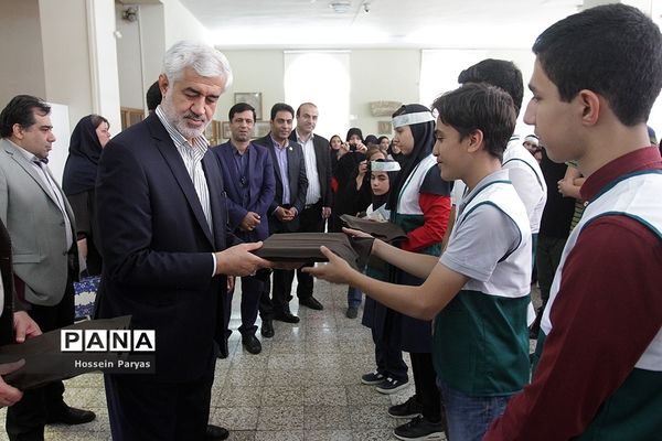 بازدید دانش آموزان از موزه ملی ایران