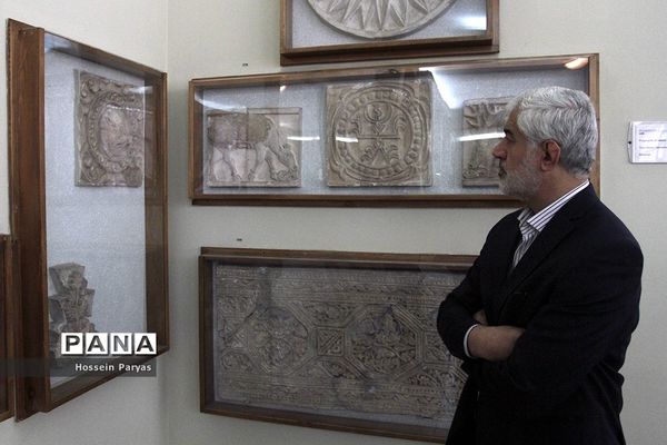 بازدید دانش آموزان از موزه ملی ایران