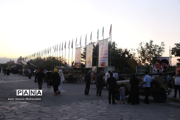 نمایشگاه هفته دفاع مقدس در ارومیه