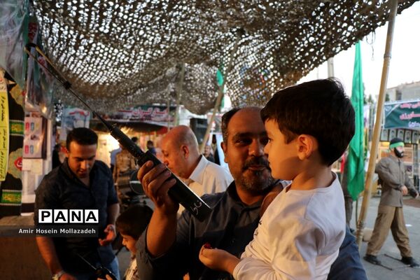 نمایشگاه هفته دفاع مقدس در ارومیه