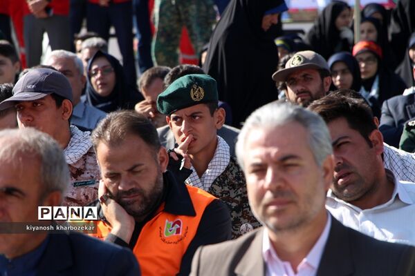 آیین غبار روبی مزار شهدا به مناسبت گرامیداشت هفته دفاع مقدس در ارومیه