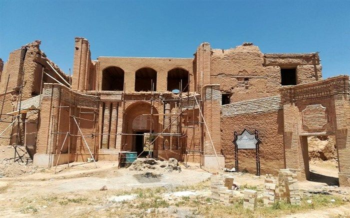 قلعه تاریخی 'رشیدالدوله دورباش' تکاب مرمت شد