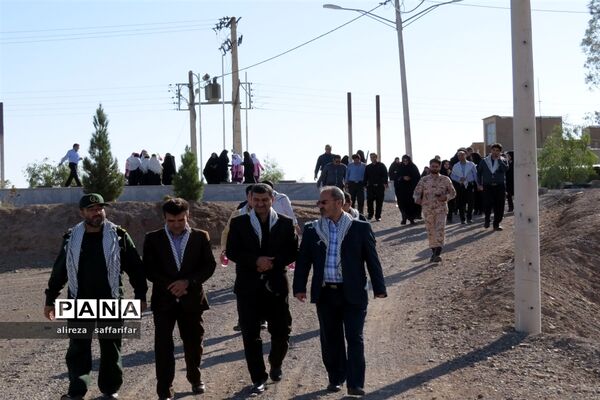 تجدید میثاق فرهنگیان اردستانی با شهدا