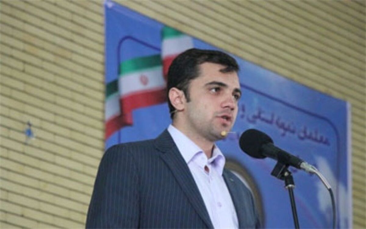 انتصاب جوان‌ترین نیروی شاغل در اداره‌کل آموزش و پرورش استان به عنوان مشاور امور جوانان