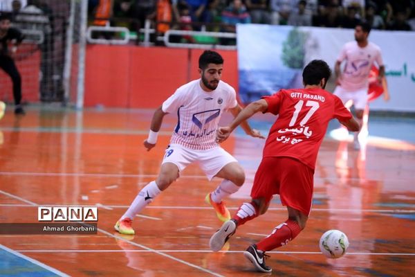 دیدار تیم‌های فوتسال شهروند ساری و گیتی‌پسند اصفهان