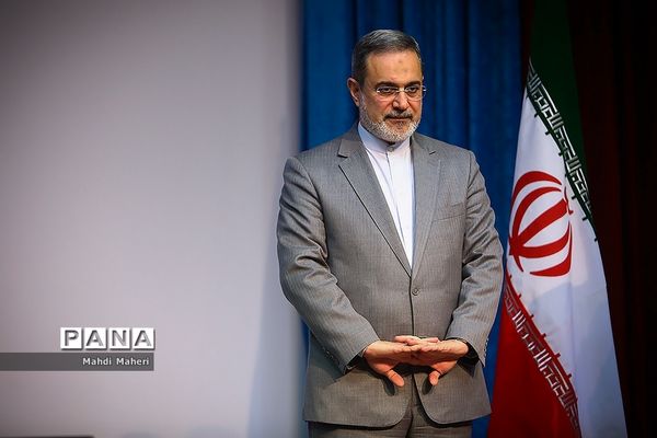 مراسم رسمی استقبال از نو دانشجو معلمان دانشگاه فرهنگیان