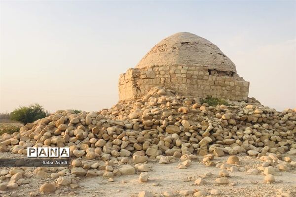 بقعه پیر مهدی نمادی از شهر گله‌دار