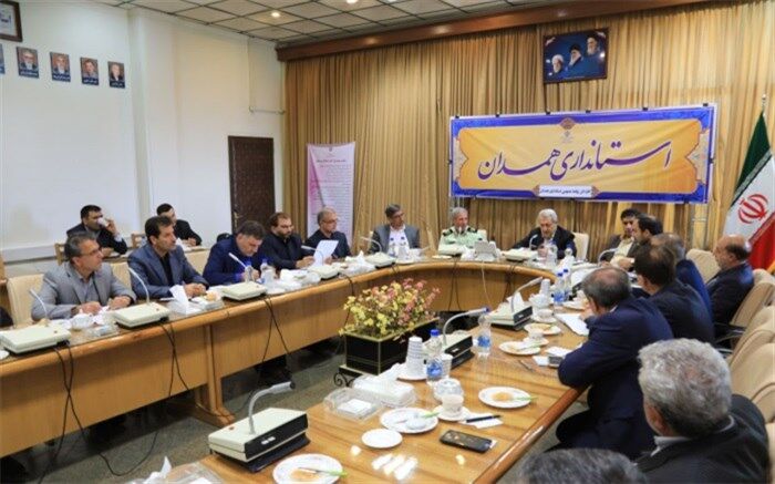 مشکلات کامیون داران در نشست با استاندار همدان بررسی شد