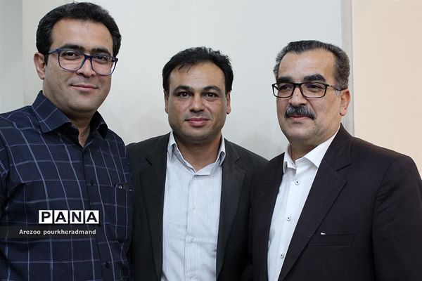 اولین نشست شورای دبیران دبیرستان پسرانه استعدادهای درخشان  شهید صدوقی دوره دوم ناحیه 2 یزد