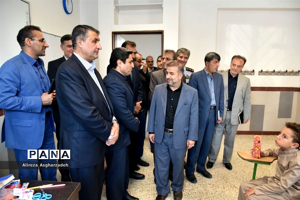 بازدید استاندار و مدیرکل آموزش‌وپرورش مازندران از مدارس بابلسر