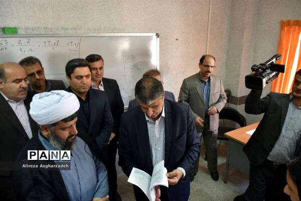 بازدید استاندار و مدیرکل آموزش‌وپرورش مازندران از مدارس بابلسر