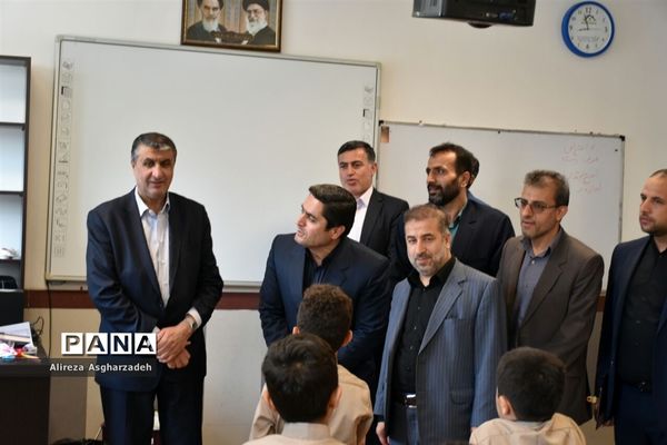 بازدید استاندار و مدیرکل آموزش‌وپرورش مازندران از مدارس بابلسر