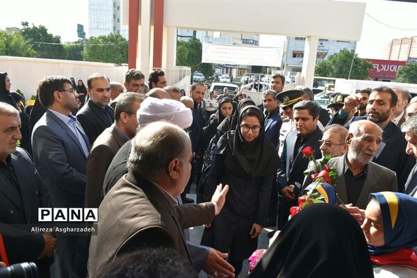 بازدید استاندار و مدیرکل آموزش‌وپرورش مازندران از مدارس بابلسر