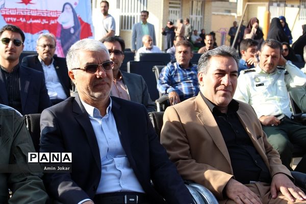 نواخته شدن زنگ آغاز سال تحصیلی در فارس