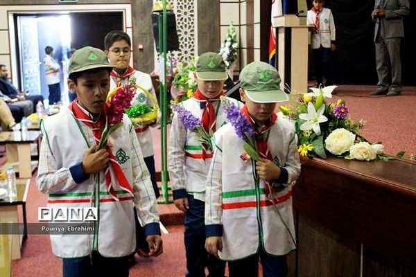 مراسم بازگشایی مدارس و نواختن زنگ مهر و مقاومت در شهرستان بیرجند
