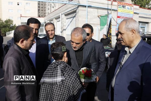 آیین آغاز سال تحصیلی جدید و  هفته دفاع مقدس در تبریز