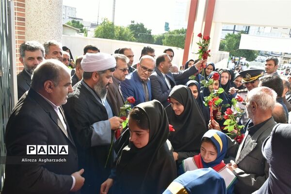 آغاز سال تحصیلی با حضور استاندار و‌ مدیرکل آموزش‌ و پرورش مازندران در بابلسر