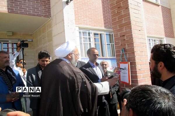 آغاز رسمی سال تحصیلی جدید مدارس زیرکوه با نواخته شدن زنگ مهر