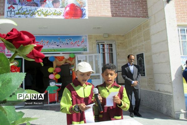 آغاز رسمی سال تحصیلی جدید مدارس زیرکوه با نواخته شدن زنگ مهر