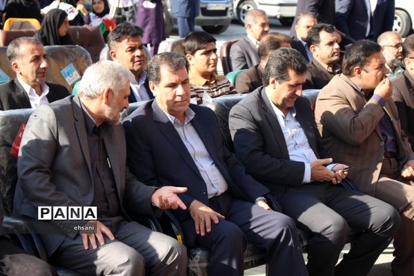 نواختن زنگ مهر و ایثار و مقاومت در مدارس کهگیلویه و بویراحمد ـ دبیرستان دخترانه شاهد یاسوج