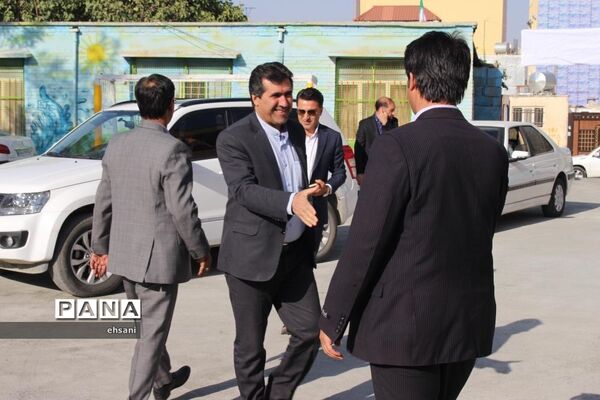 نواختن زنگ مهر و ایثار و مقاومت در مدارس کهگیلویه و بویراحمد ـ دبیرستان دخترانه شاهد یاسوج