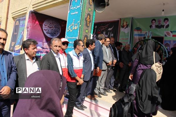 نواختن زنگ مهر و ایثار و مقاومت در مدارس کهگیلویه و بویراحمد ـ دبیرستان دخترانه شاهد یاسوج