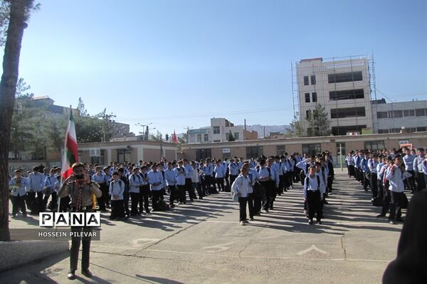 مراسم آغاز سال تحصیلی جدید در مدرسه نواب صفوی