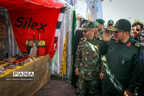آیین افتتاح نمایشگاه هفته دفاع مقدس در ارومیه