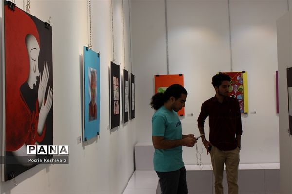 نمایشگاهی از نقاشی های دیجیتال دو دانش آموز شیرازی