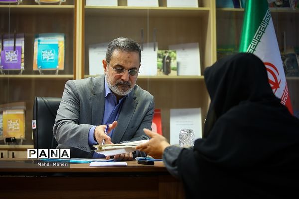 گفت‌وگو حضوری وزیر آموزش و پرورش با جمعی از صاحبان برنامه‌های کاربردی