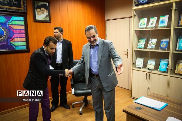 گفت‌وگو حضوری وزیر آموزش و پرورش با جمعی از صاحبان برنامه‌های کاربردی