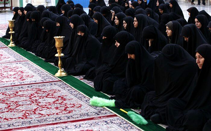 آیین خطبه خوانی خادمان با حضور جمعی از دانشجویان برگزار شد