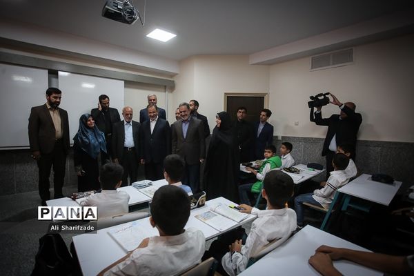 آیین بهره برداری از یک هزار و 700 فضای آموزشی