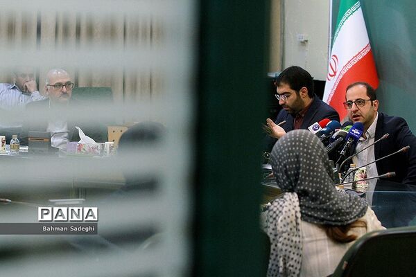نشست خبری هفته ملی و روز جهانی کودک