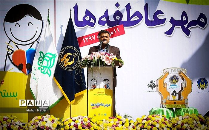 معاون فعالیت‌های سازمان دانش‌آموزی: 11 هزار مدرسه را تا سال 1404 تشکیلاتی می‌‌‌کنیم