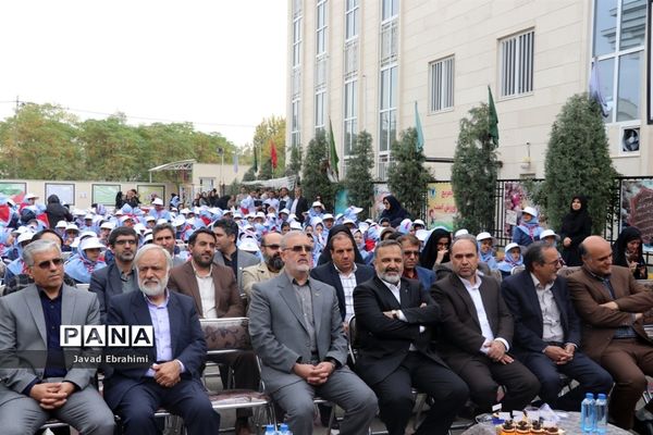 مراسم نمادین استانی مهر عاطفه‌ها در مشهد