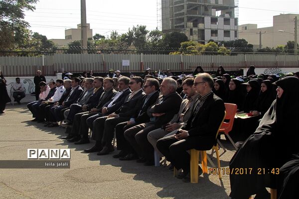 جشن عاطفه‌ها در دبیرستانه دخترانه قرآنی فطرت اراک